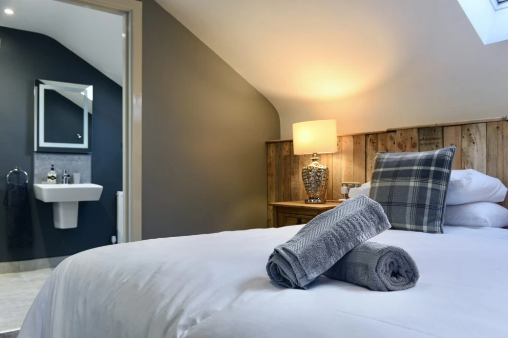 Rostrevor Mountain Lodge Accommodation