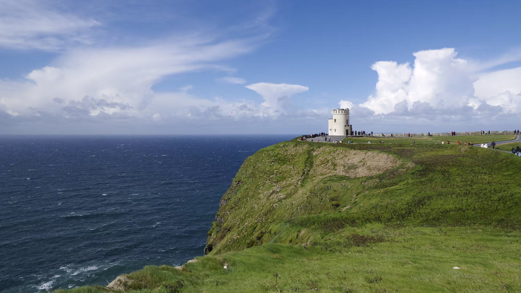 Cliffs of Moher and Lahinch in one day