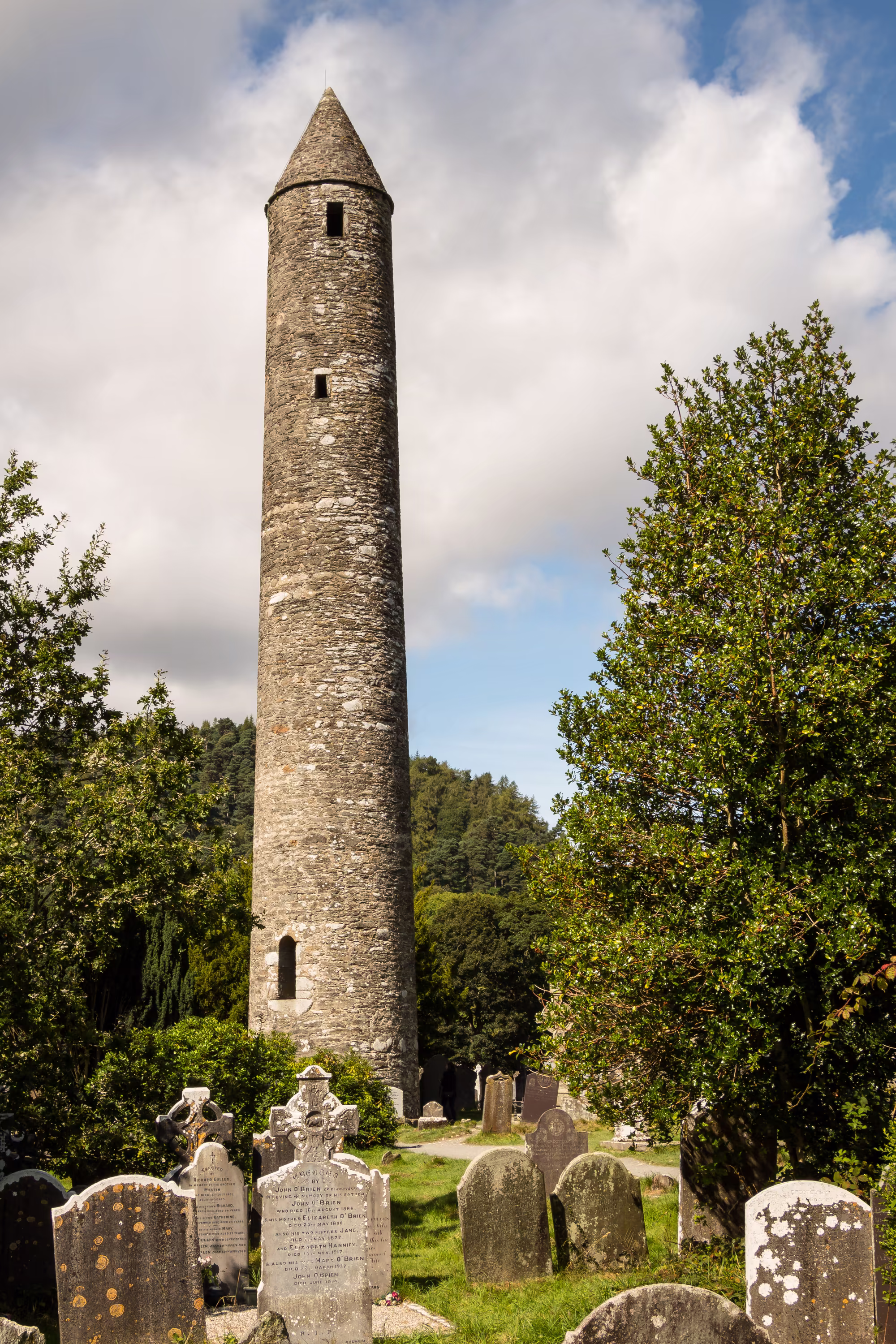 Walking Glendalough, what makes the monastic site special